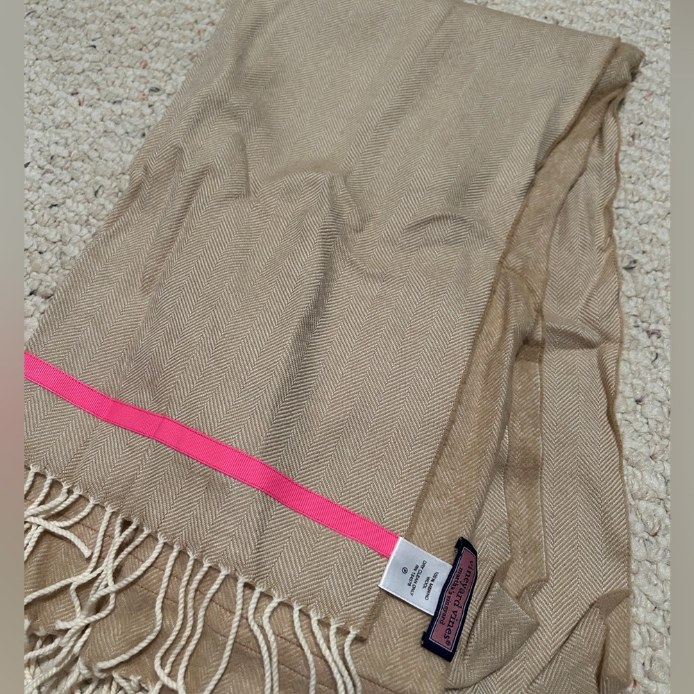 Vineyard vines wool scarf
